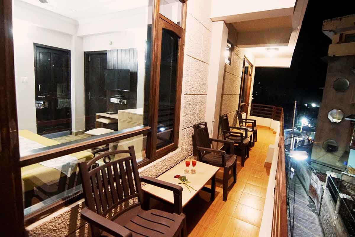 balcony